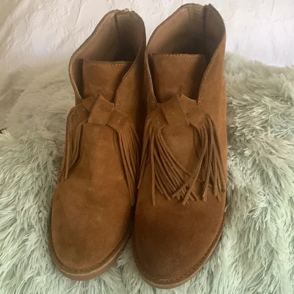 UGG Ankle Boots - Picture 5 of 5